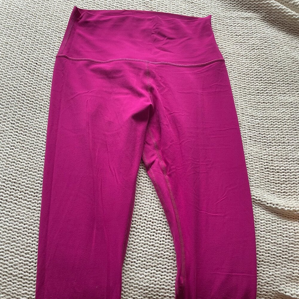 Lululemon Align 23 inch Leggings in Ripened Raspberry Size 6